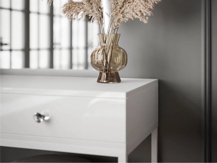 Kosmetiktisch rechtsseitig mit Schubladen und LED-Beleuchtung auf weißen Beinen Clarette Weiß Hochglanz