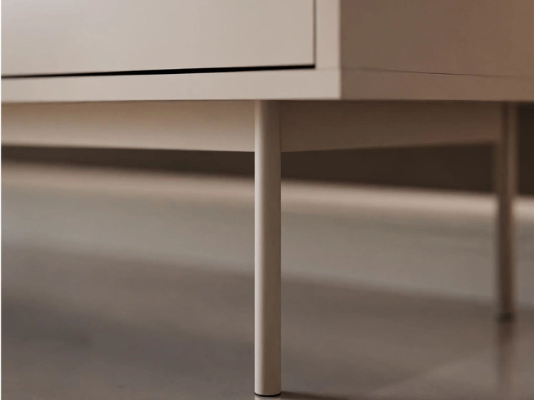 Dreitürige Kommode 154 cm auf kaschmirfarbenen Metallbeinen Vivance Kaschmirglanz