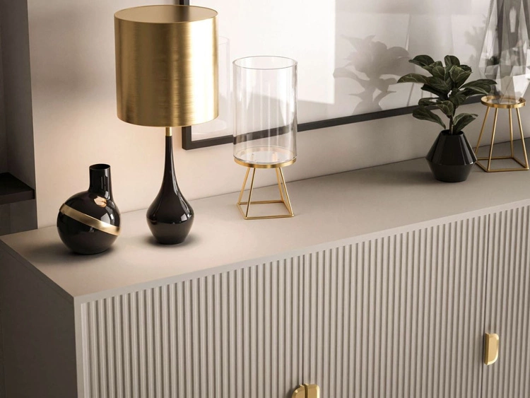 Kommode dreitürig breit mit Goldgriffen Orlean Kaschmir Matt