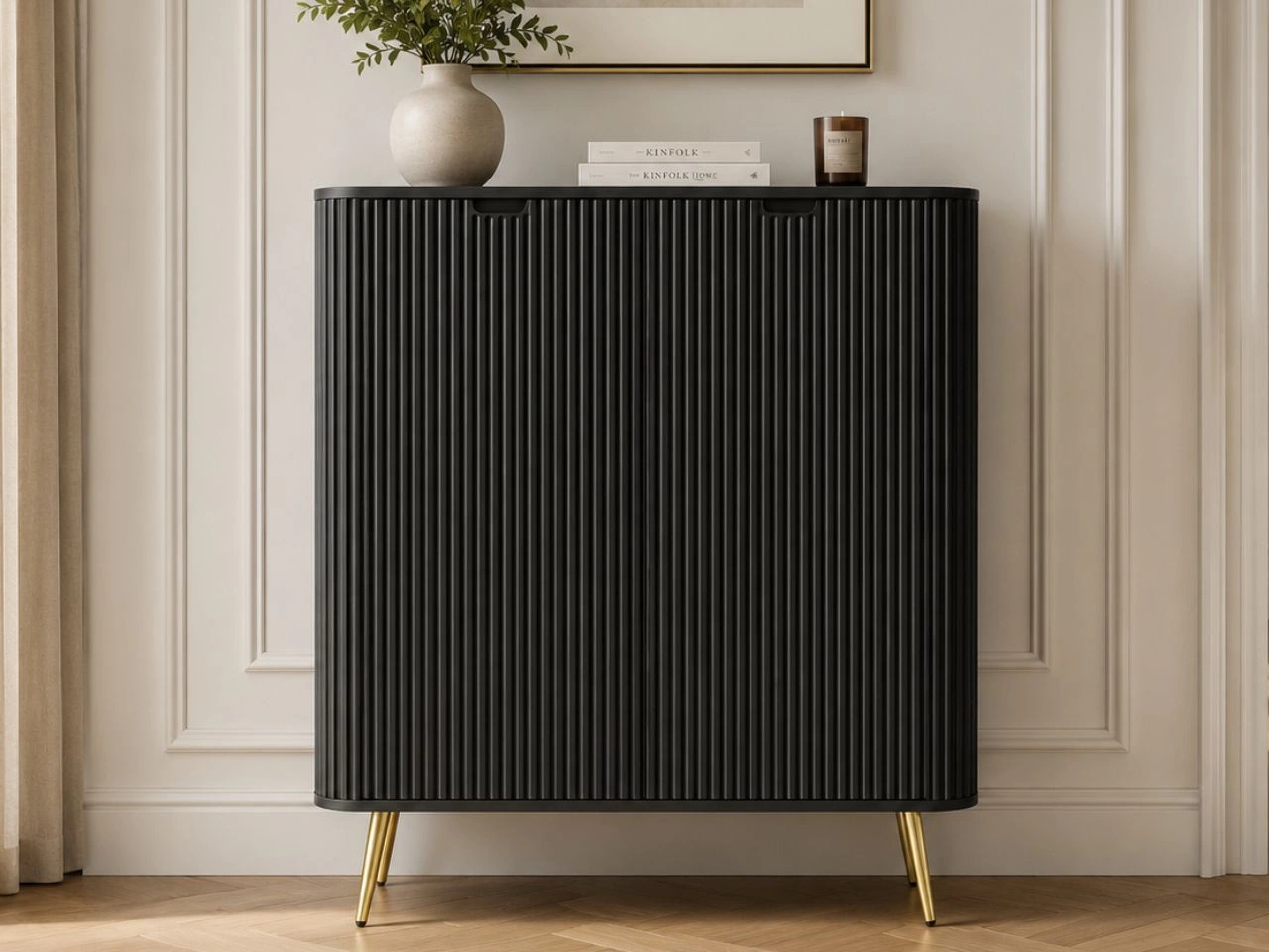 Türkommode Viva Schwarze auf Goldene Beinen