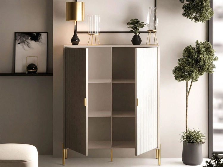 Hohe Kommode, zweitürig, mit goldfarbenen Griffen und Füßen, Orlean Kaschmir matt