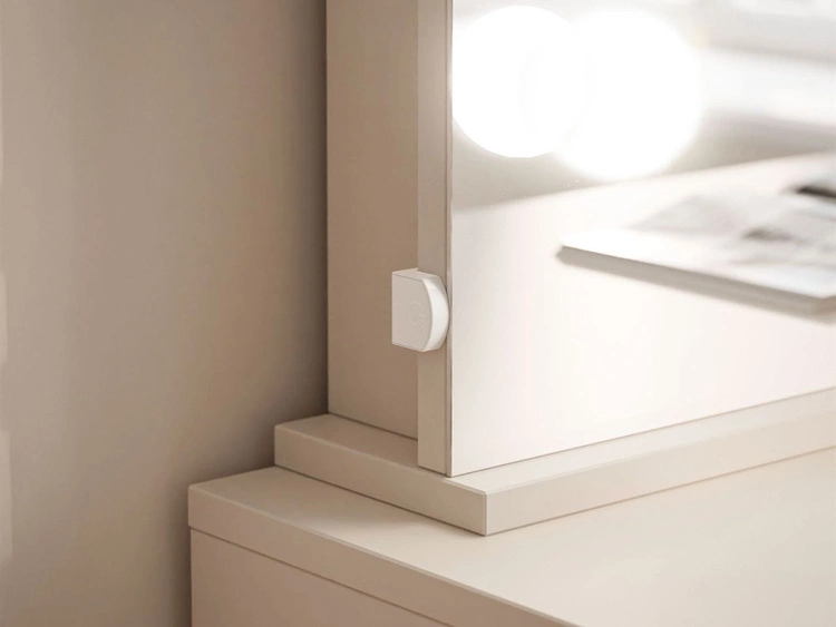 Spiegel mit LED-Beleuchtung für das Schlafzimmer Melo Elite Kaschmir