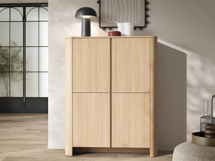 Vier-Tür-Kommode mit goldener Dekorleiste Brillo Vicenza-Eiche