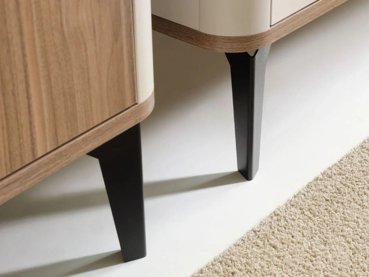 Niedrige Vitrine mit LED-Beleuchtung Arelis Kaschmir, Royal Nussbaum