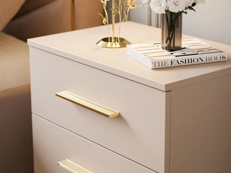 Nachttisch mit zwei Schubladen auf Goldenen Metallbeinen Nuveo Kaschmir