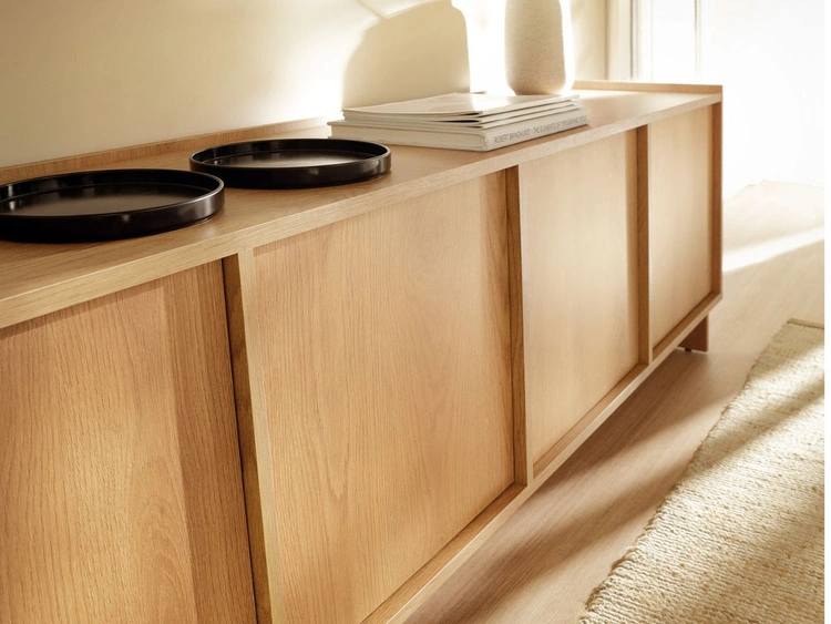 Dreitüriges TV-Lowboard 195 cm für Wohnzimmer Azumi Karamell Eiche