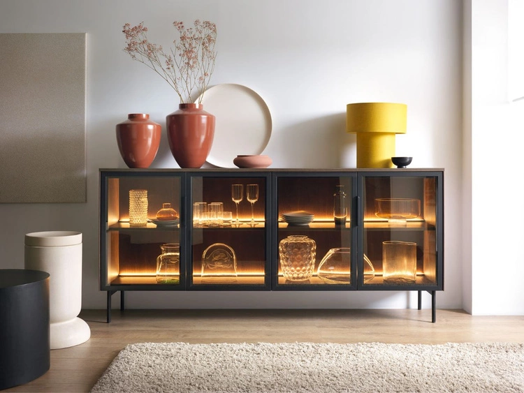 Kommode mit vier Türen Lumina Eiche Dunin