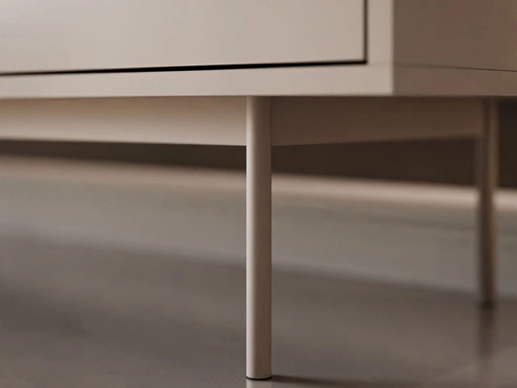 TV-Lowboard im Glamour-Stil mit Türen auf kaschmirfarbenen Füßen Vivance, Kaschmir Hochglanz