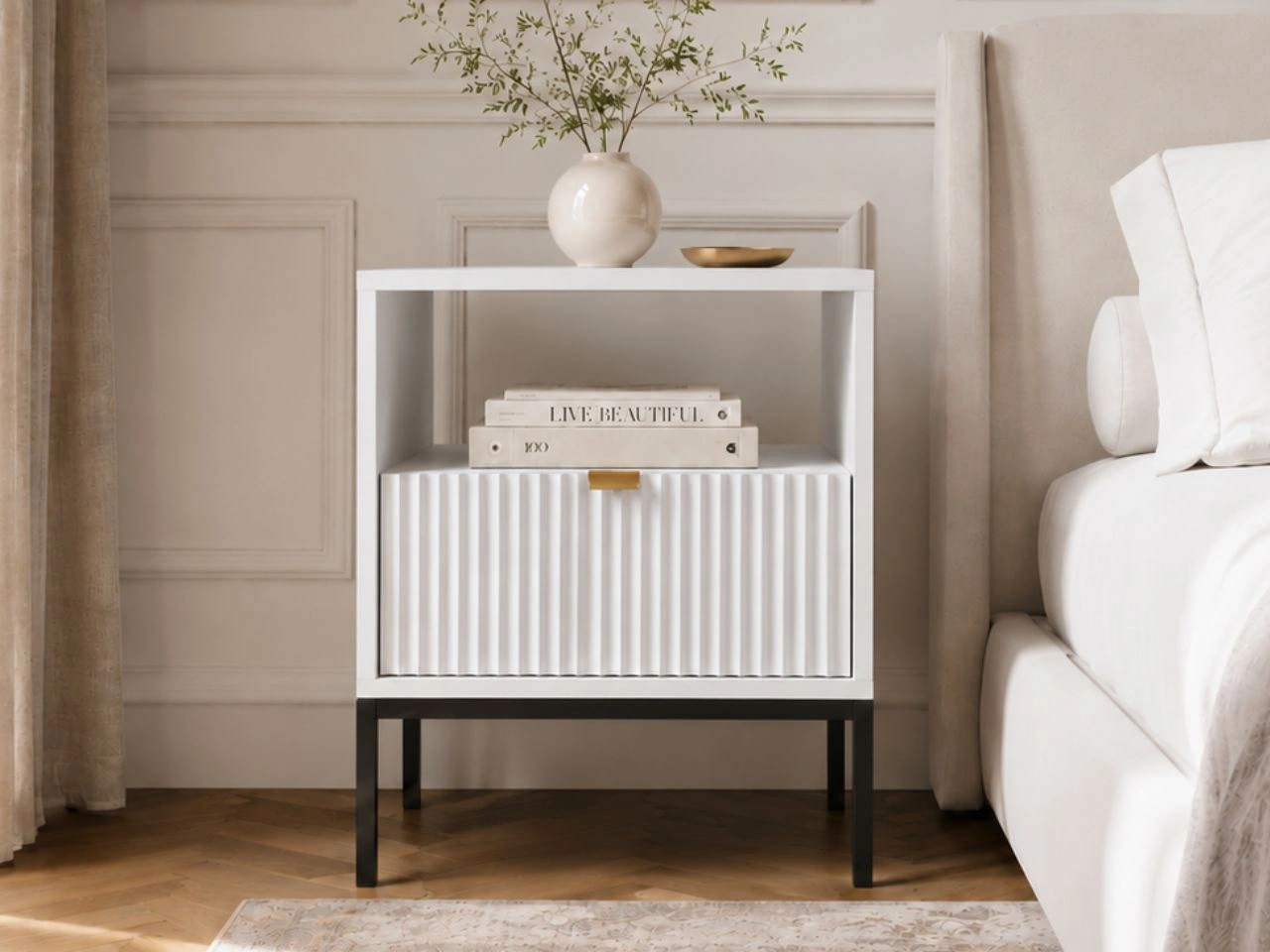 Nachtschrank mit Schublade Amber Weiß, Schwarz Frame