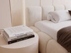 Polsterbett mit Bettkasten und Lattenrost 200x200 Cloud Low Beige