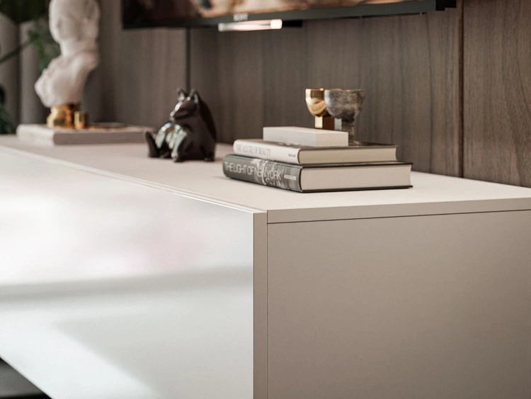 TV-Lowboard mit Türen auf Weißen Metallgestell 150 cm Nodoo Weiß Hochglanz